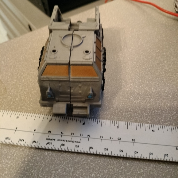 Transformers - Picture 8 of 16